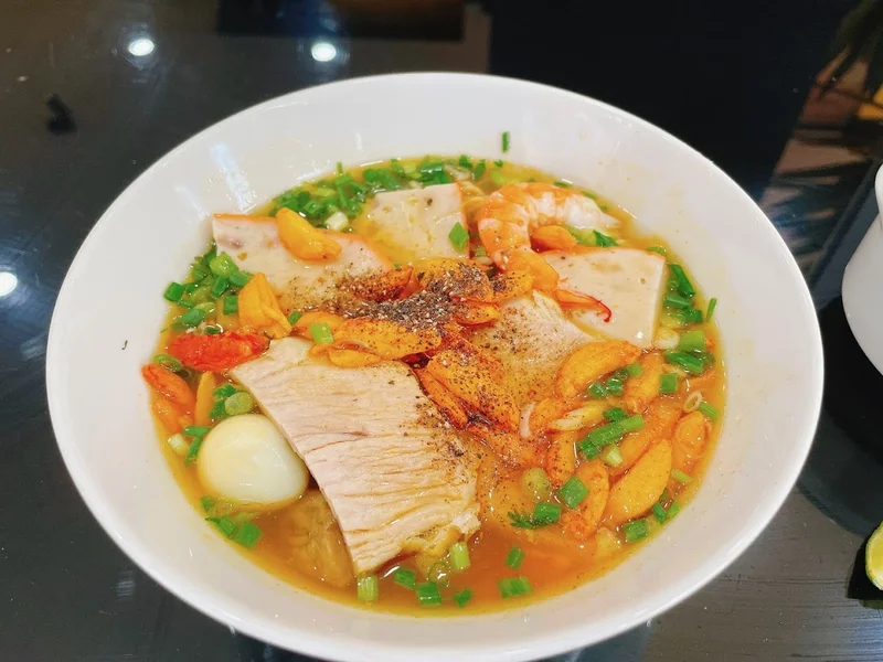 Bánh canh cua mẹ YUNA