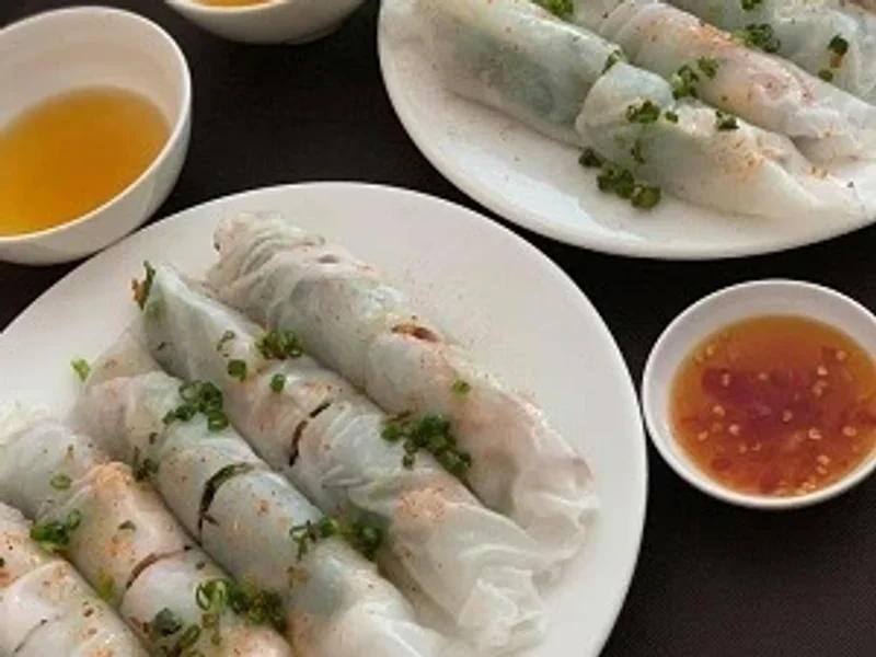 Bánh ướt thịt nướng Ban Mê