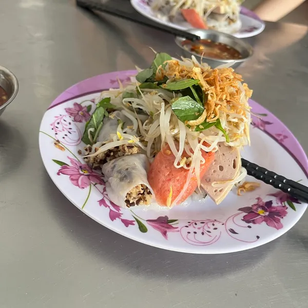 Bánh cuốn nóng Anh Đào