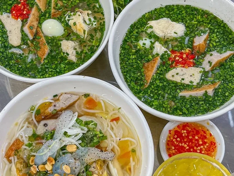 BÁNH CANH HẸ - BÚN CÁ PHÚ YÊN 18A