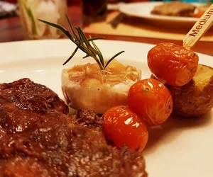 quán bít tết tại Quận 1