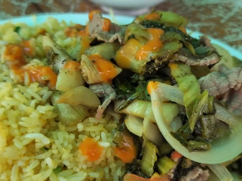 Chiến vũ quán -phở bún miến cơm