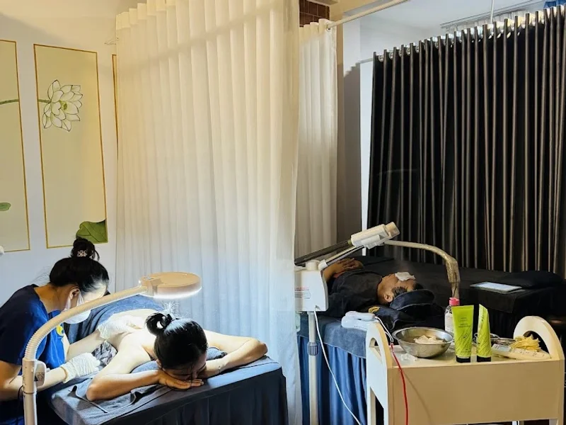 Chang Beauty & Spa | Massage Ấn Huyệt | Spa uy tín quận 7