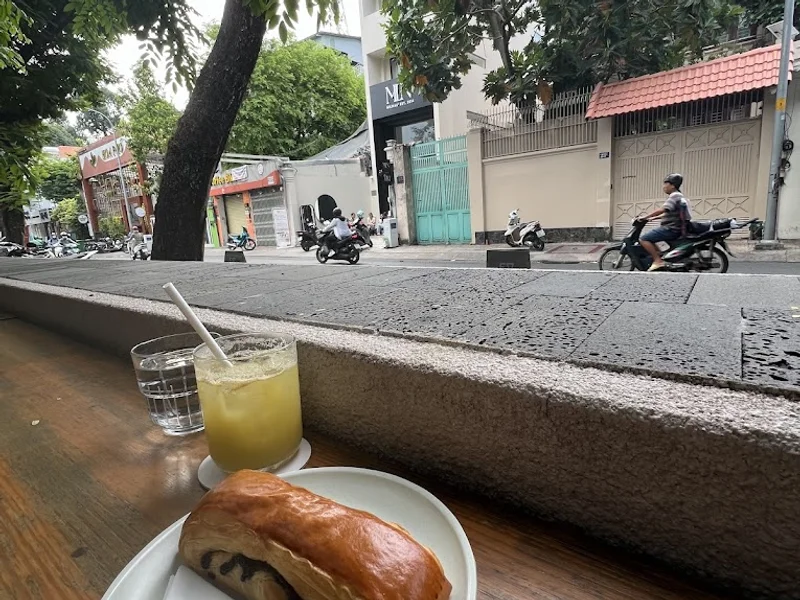 M Village Tú Xương