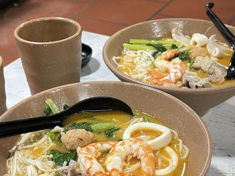 Bún thái hải sản