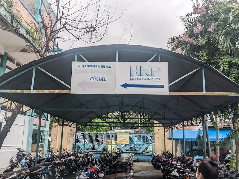 Hồ bơi Nguyễn Tri Phương