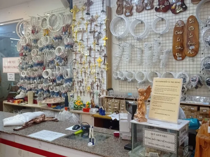 Nhà Sách Đức Mẹ Hằng Cứu Giúp