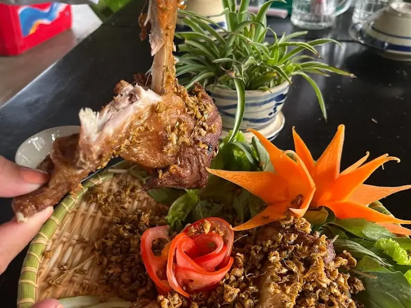 Câu cá giải trí Hương Đồng | Quán ăn gia đình Bình Quới