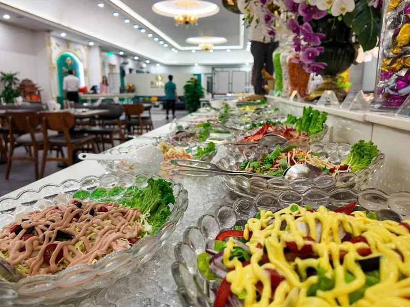 Royal Buffet - Buffet Hải Sản - 135 Lương Định Của