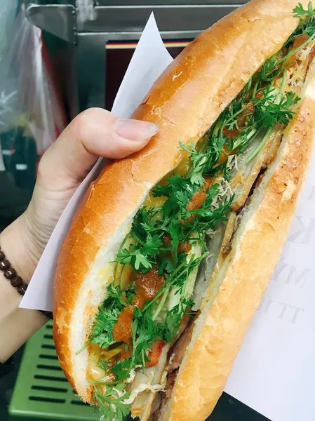 Quán bánh mì Phương Bống