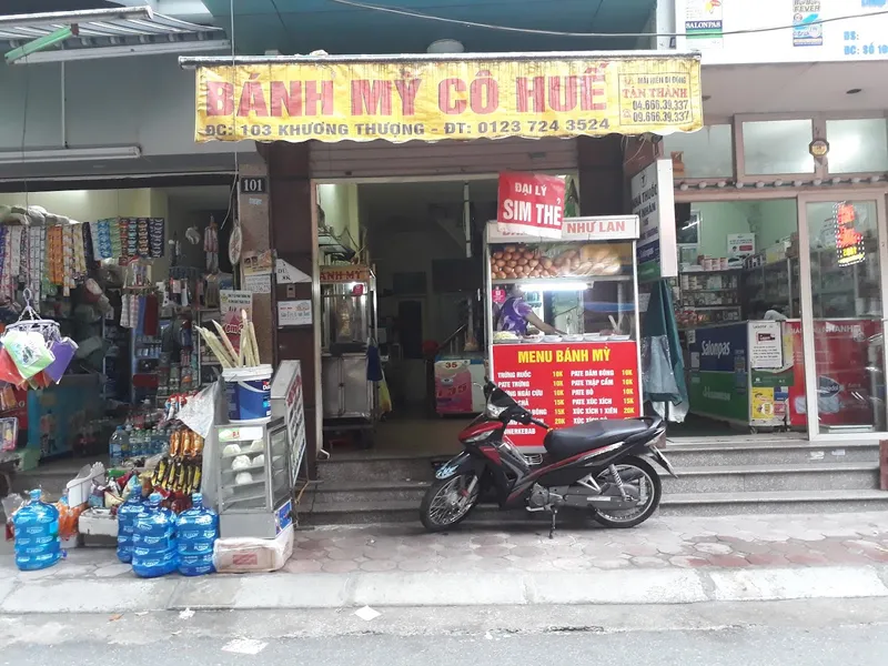 Tiệm Bánh Mì Cô Huế