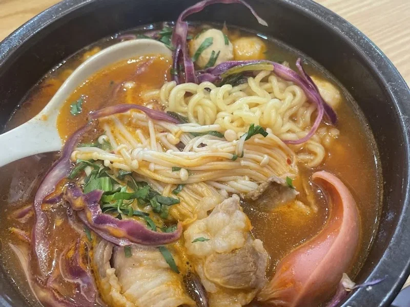 Mì Cay Seoul 4 - 850 Đường Láng