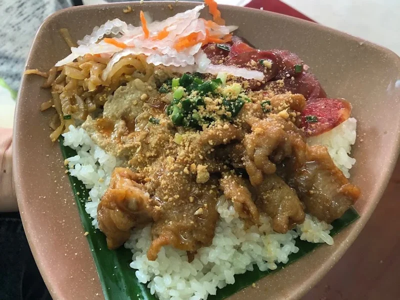 Tiệm Xôi Hữu Thịnh