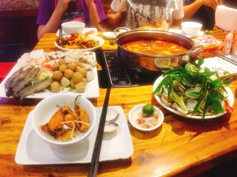 Nhà Hàng Lẩu Phát