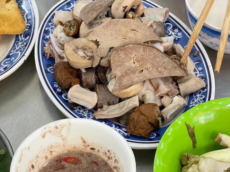 Chao long 127 mai hac de