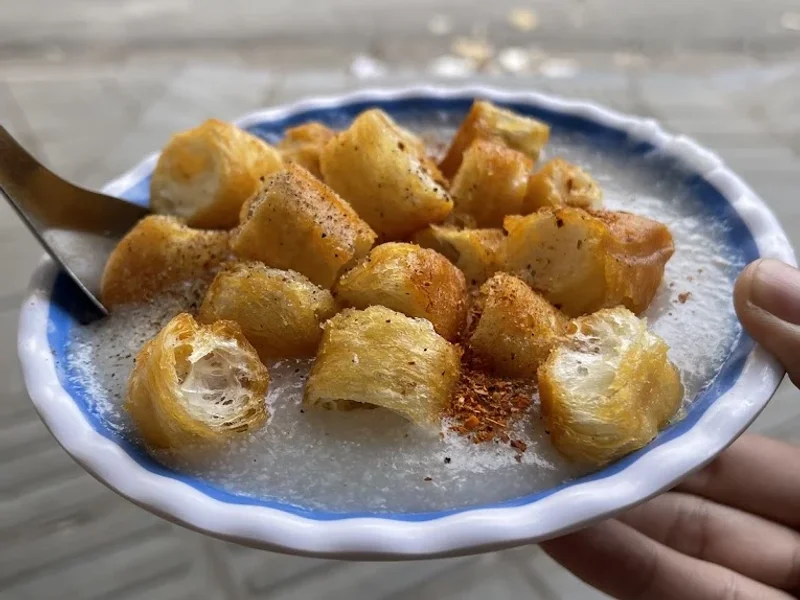 Cháo sườn Vỉa Hè Bách Khoa