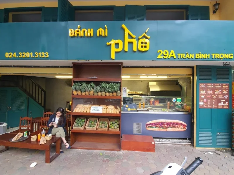 Bánh mì Phố