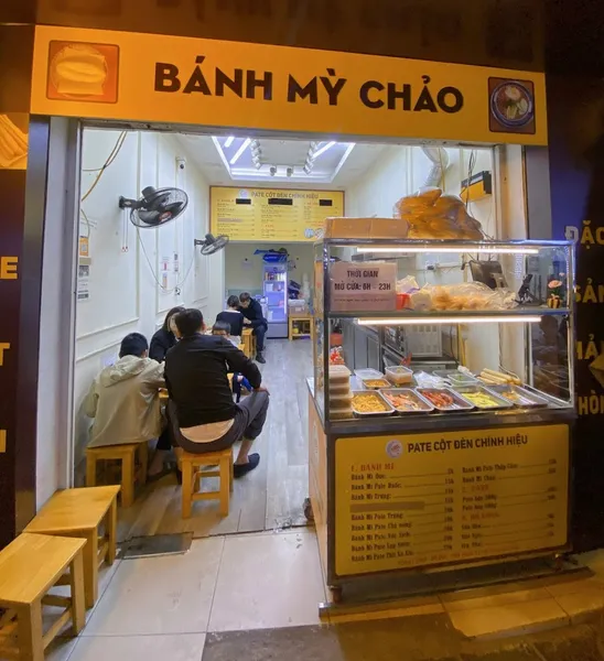 Bánh Mì Pate Cột Đèn - 121B Bạch Mai