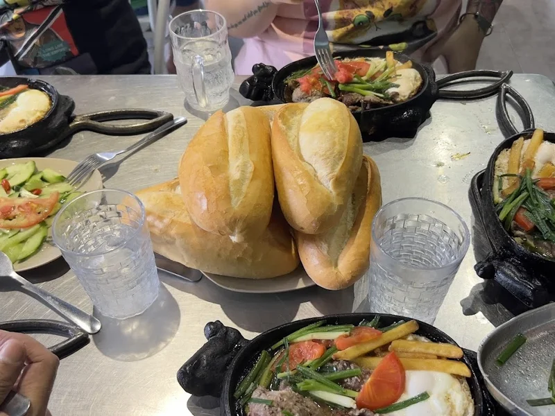 Bếp Quán Hàm Long