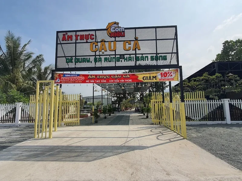 Cơm Niêu Cậu Cả