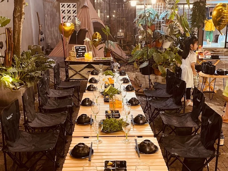 Mây Tropical Cafe & Camping