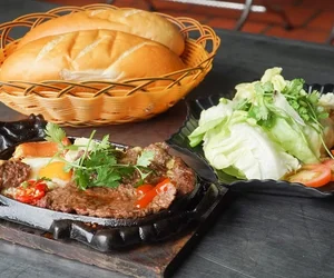 quán bít tết tại Long Khánh Đồng Nai