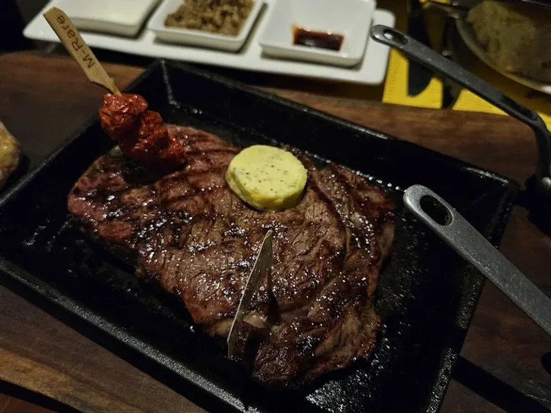 MOO BEEF STEAK NGUYỄN KHÁNH TOÀN