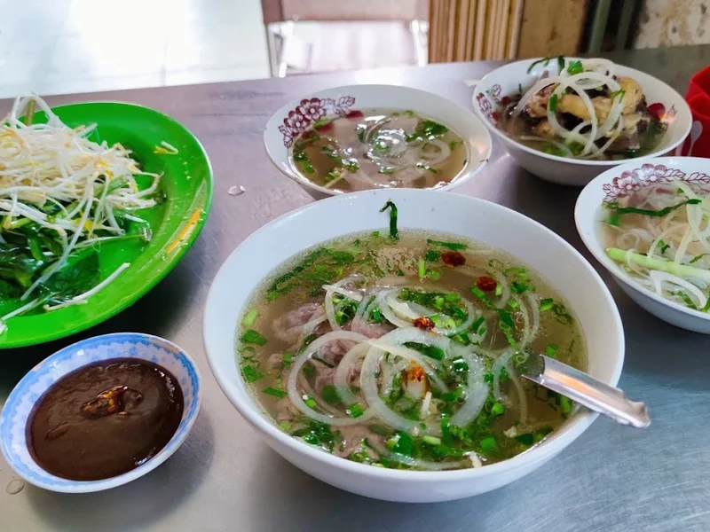 Phở Ngọc Châu