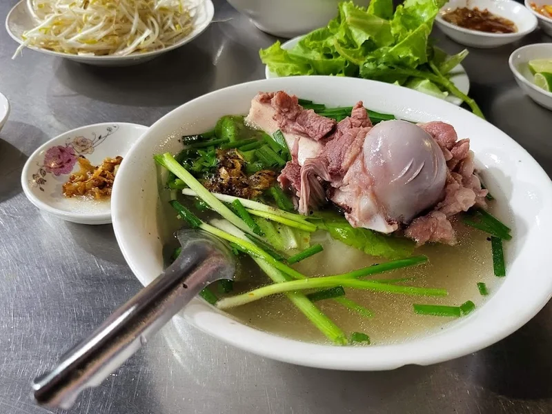 Cơm Tấm Bé Sáu Bến Tre