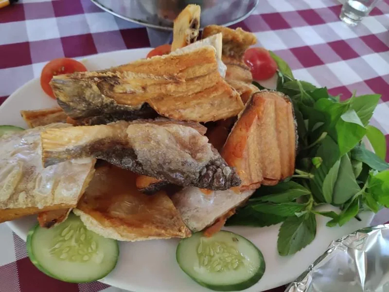 NHÀ HÀNG - KARAOKE NĂM NHI - TT BÌNH ĐẠI - BẾN TRE