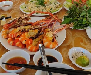 quán ăn trưa tại Tân An Long An