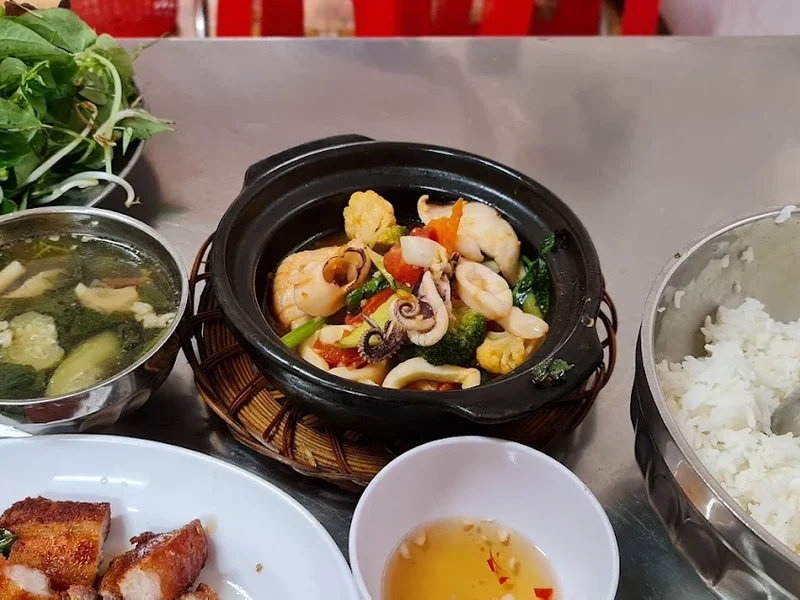 Quán Cơm Thanh Ngân