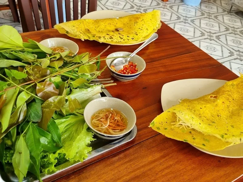 Bánh xèo - Rau rừng Long An