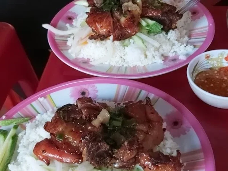 Quán Cơm Hai Dưởng