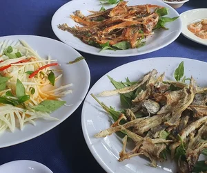 quán ăn trưa tại Cái Răng Cần Thơ