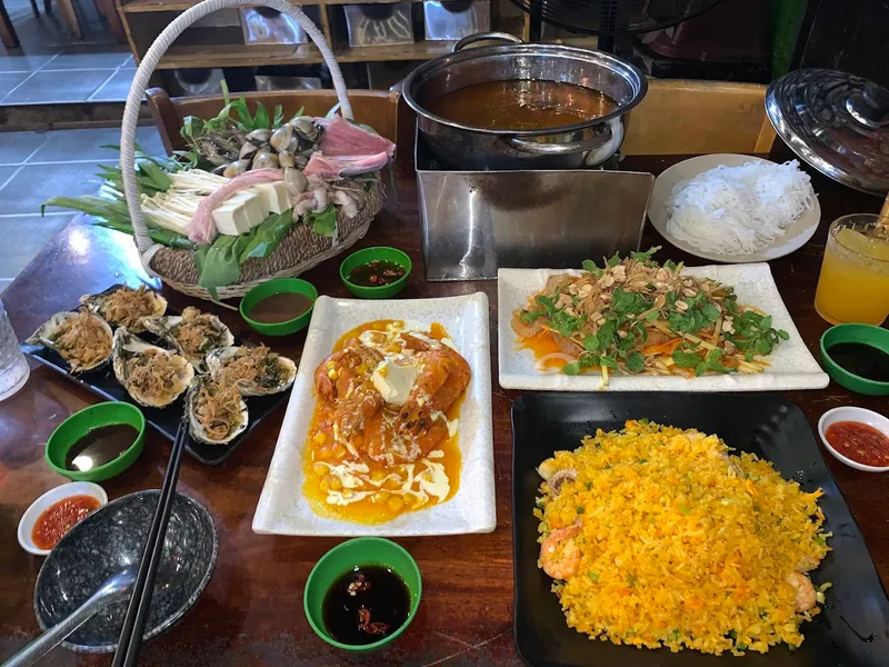 Quán Hải Sản Thời Cổ Đà Nẵng - Seafood Restaurant