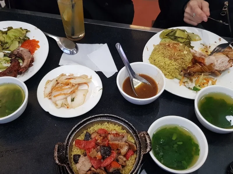 Cơm Sườn Đào Duy Từ