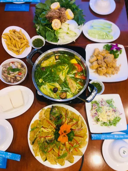 Hải Sản Viễn Dương Restaurants