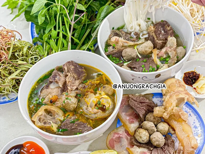 Quán Phở Cô Tư Oanh - Quán ngon Rạch Giá