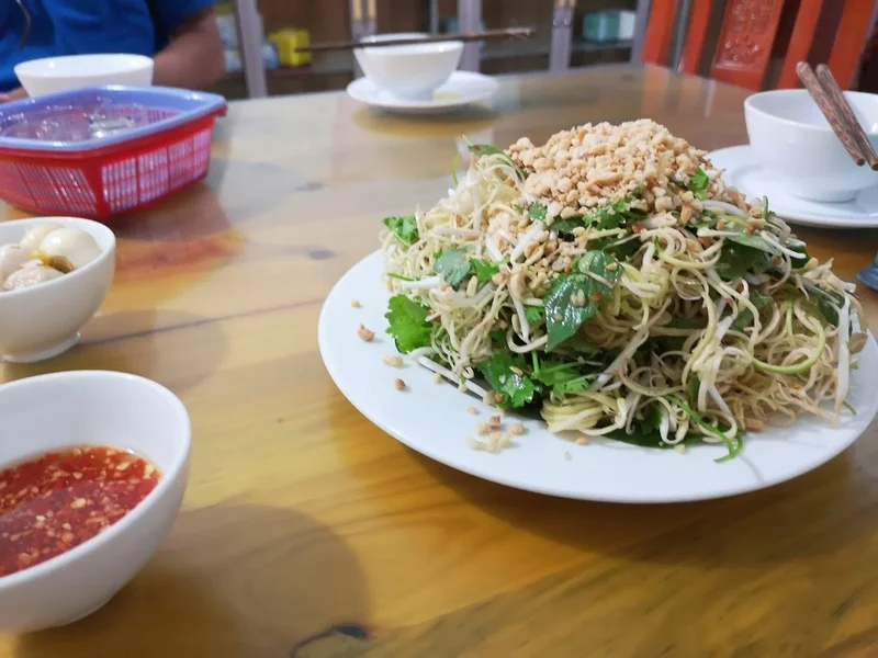 Nhà Hàng Hải Huyền