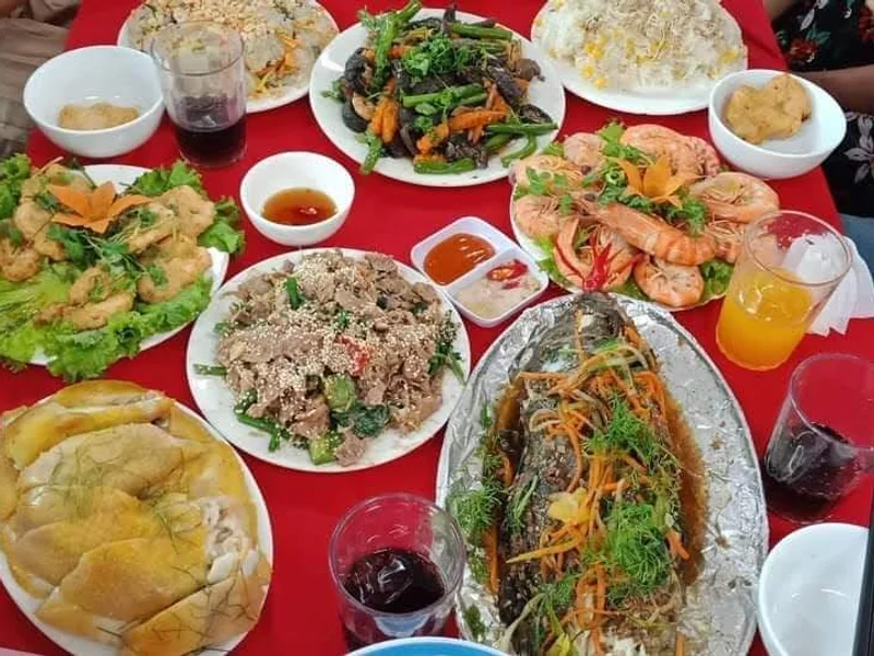 Nhà Hàng Úy Thanh đảo Cô Tô .