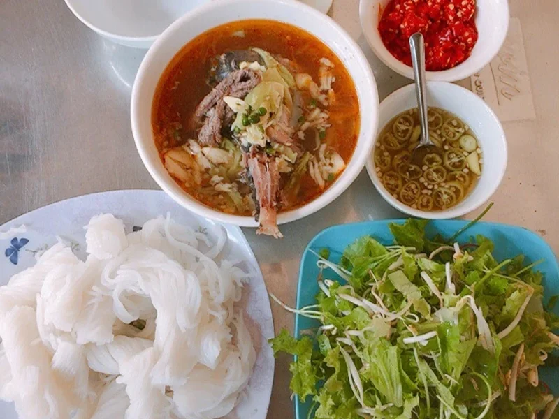 Hồng Bún Cá Ngừ
