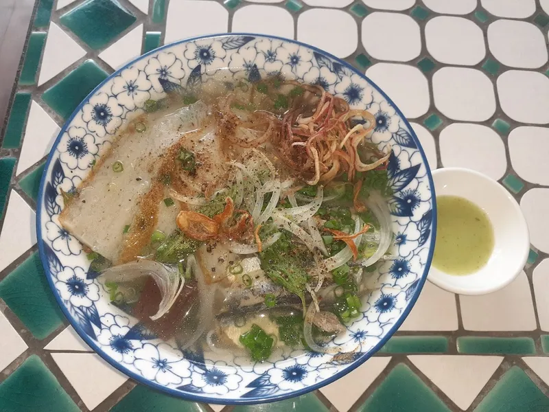 Bánh canh chả cá ÔNG BÀNH