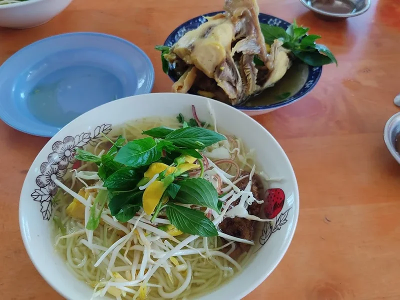 Bún cá Cô Hai Long Xuyên