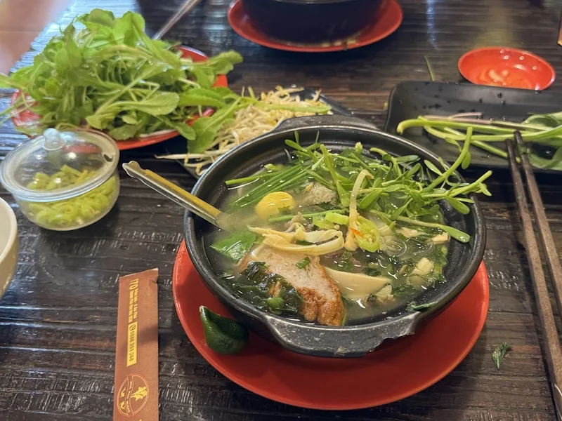 Bún Cá Niêu Gạo Lứt - Hoa Ngư Hoàng