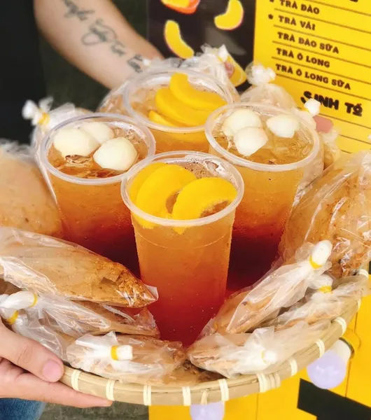 Trà Đào Biển Đông