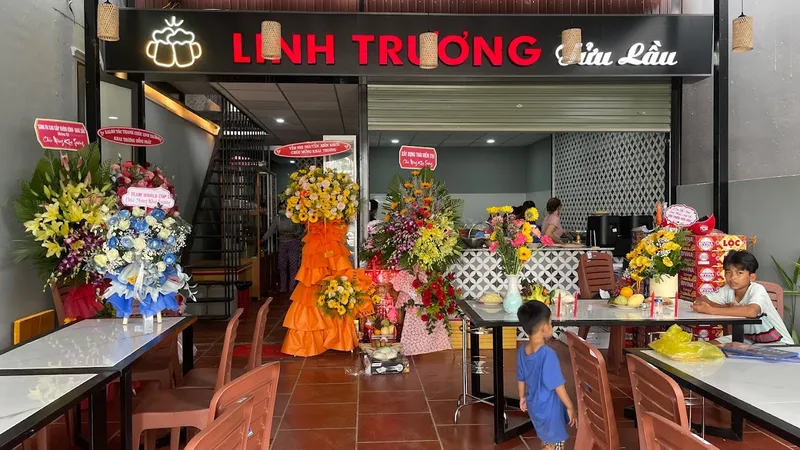 Quán Ăn Gia Đình - Linh Trương Tửu Lầu