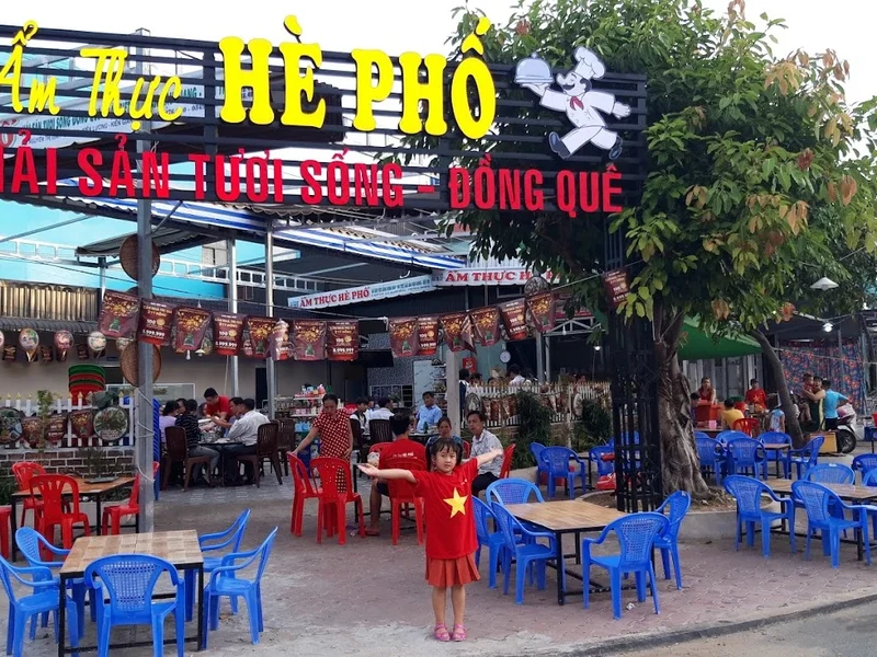 Ẩm thực Hè Phố - Quán ăn gia đình
