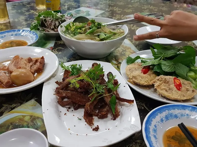 Quán Cơm Quế Phát