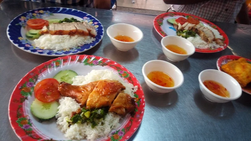 Quán Cơm Heo Quay 59 (Không Có Chi Nhánh)